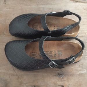 Black Birki’s Rika Quilted Diamond Pattern Clogs
